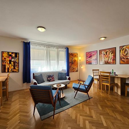 Apartment Irena Tour As Ljubljana Extérieur photo